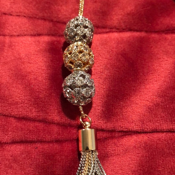 Necklace, ball and chains - Picture 4 of 7